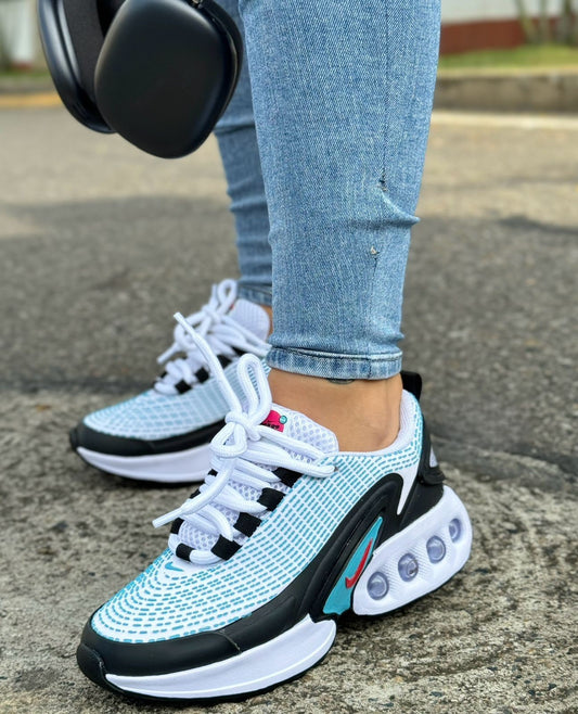 Nike Air Max DN – Estilo y Comodidad